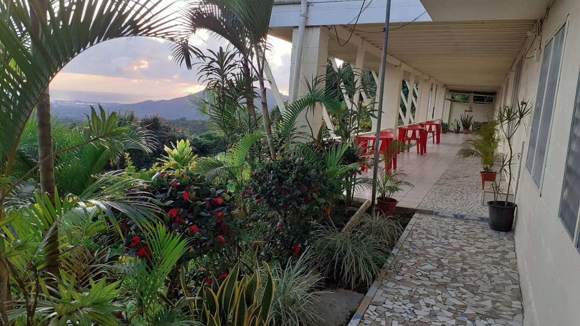 Dave Parker Eco Lodge Hotel Apia Dış mekan fotoğraf